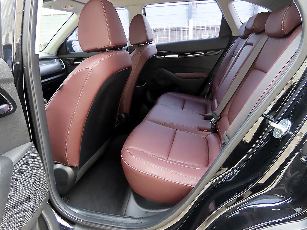 KIA Seltos - Vista 6