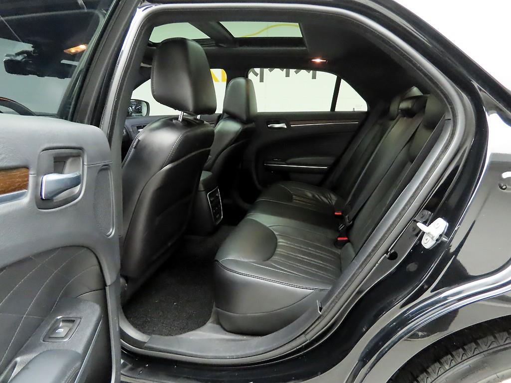 Chrysler 300C 2016 Negro - Importación desde Corea - HF Imports Iquique - Foto 14