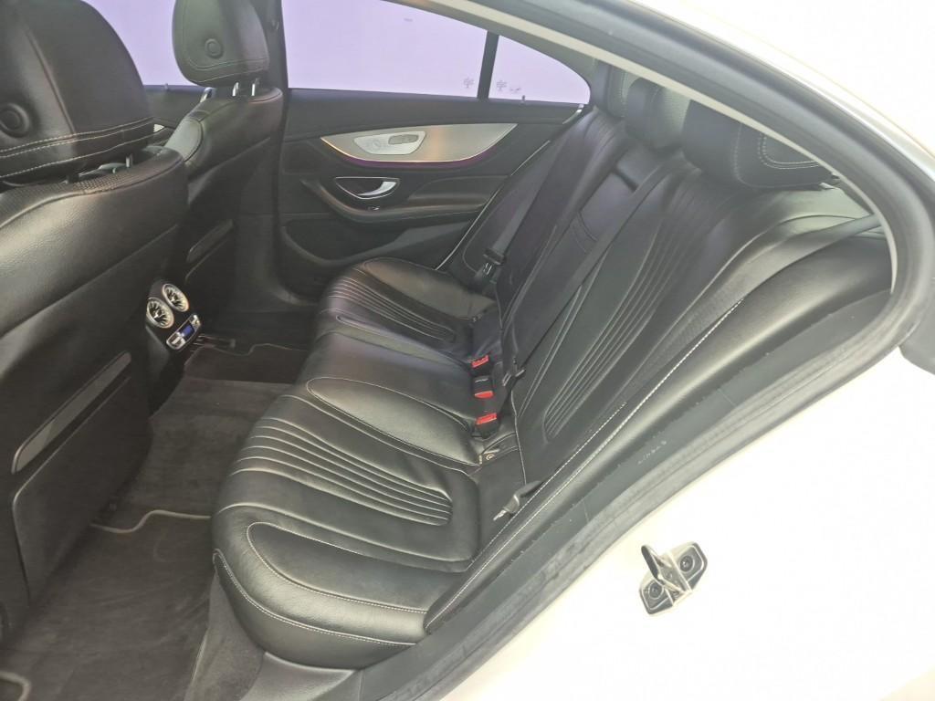 Mercedes Benz CLS Class - Vista 12