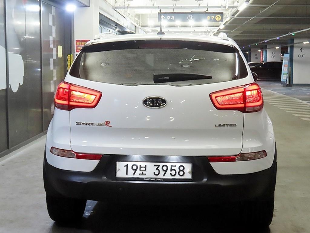KIA Sportage - Vista 5