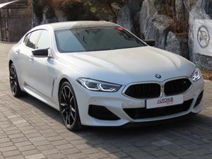 BMW 8 Series - Vista 4