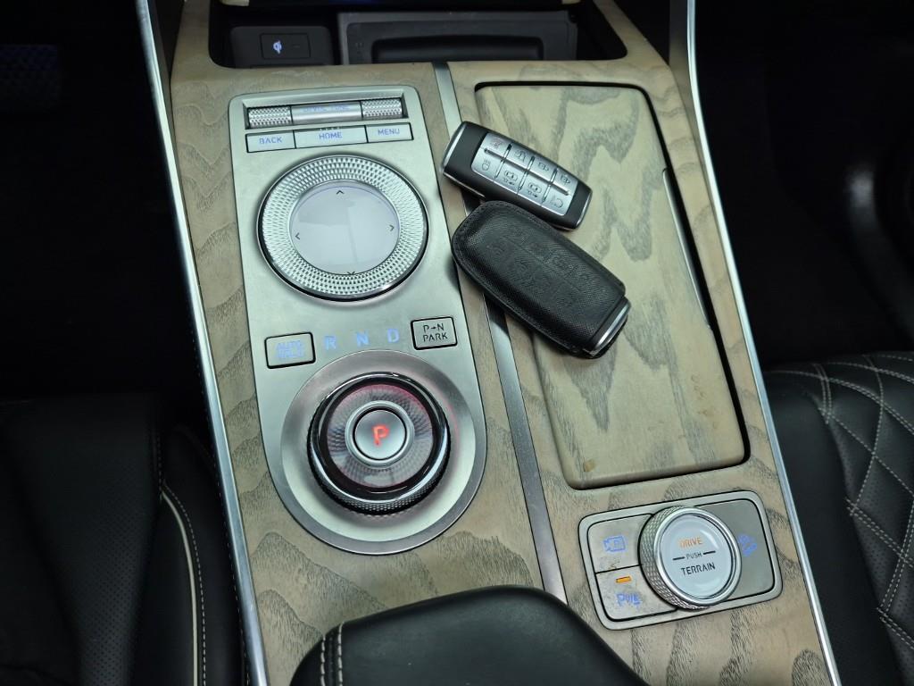 Genesis GV80 - Vista 8