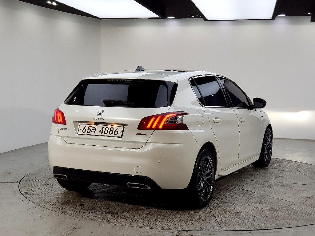 Peugeot 308 - Vista 4