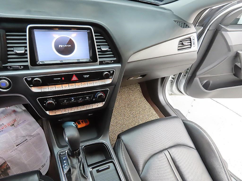 HYUNDAI Sonata 2018 Gris - Importación desde Corea - HF Imports Iquique - Foto 7