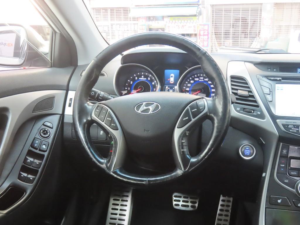 HYUNDAI Avante 2014 Plateado - Importación desde Corea - HF Imports Iquique - Foto 19