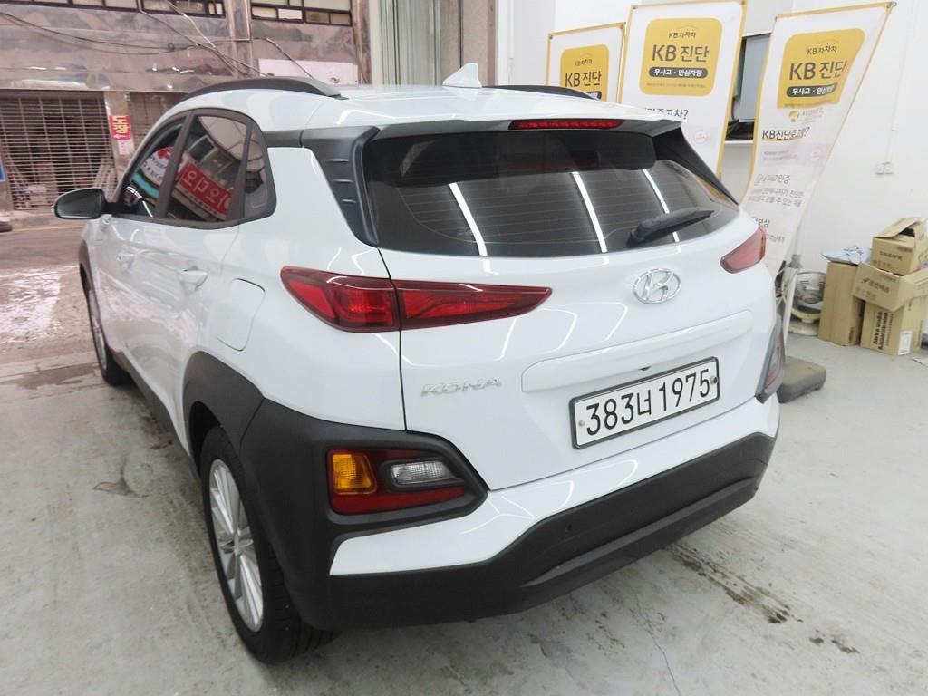 HYUNDAI Kona - Vista 4