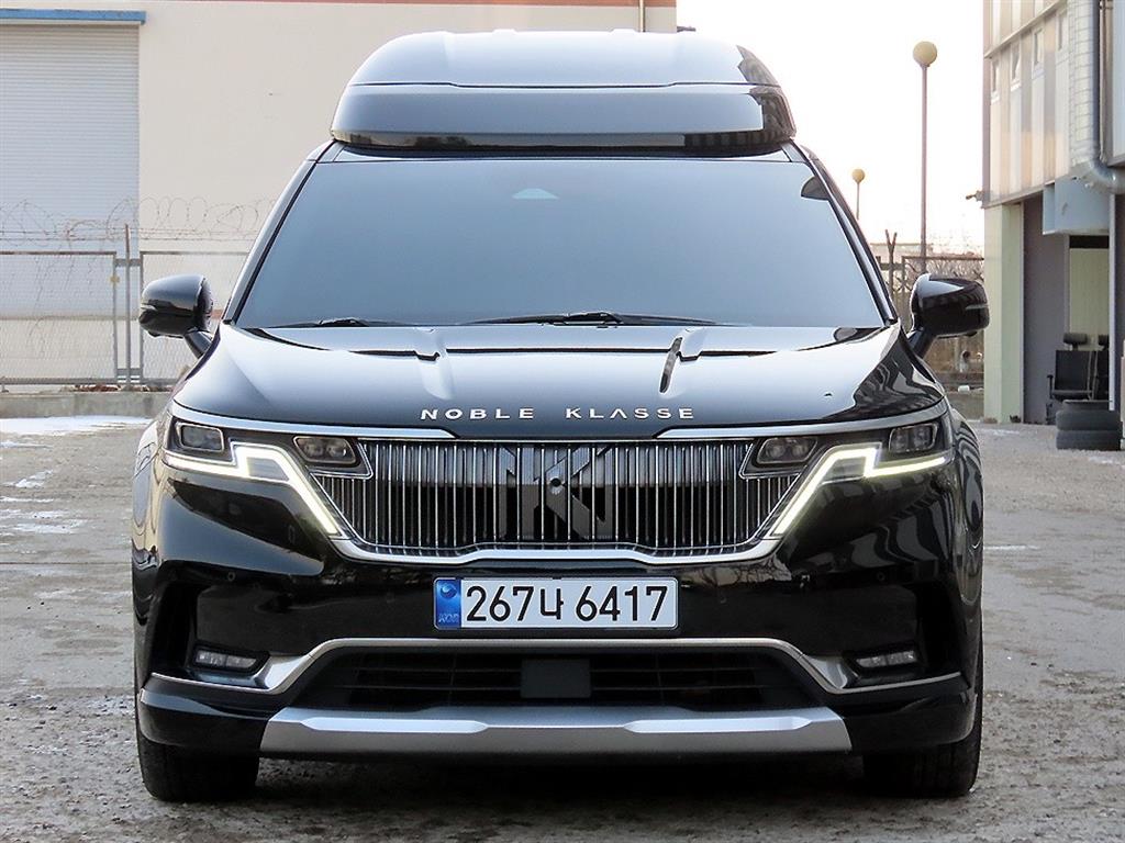 KIA Carnival 2023 Negro - Importación desde Corea - HF Imports Iquique - Foto 1