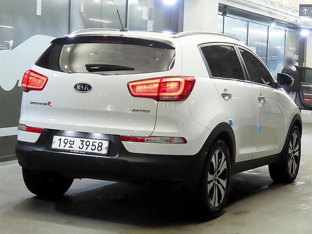 KIA Sportage - Vista 4