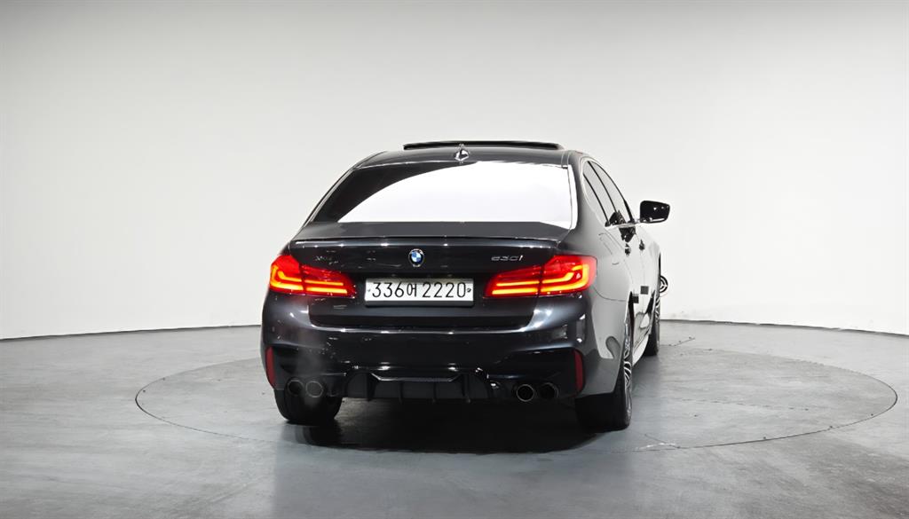 BMW 5 Series - Vista 2