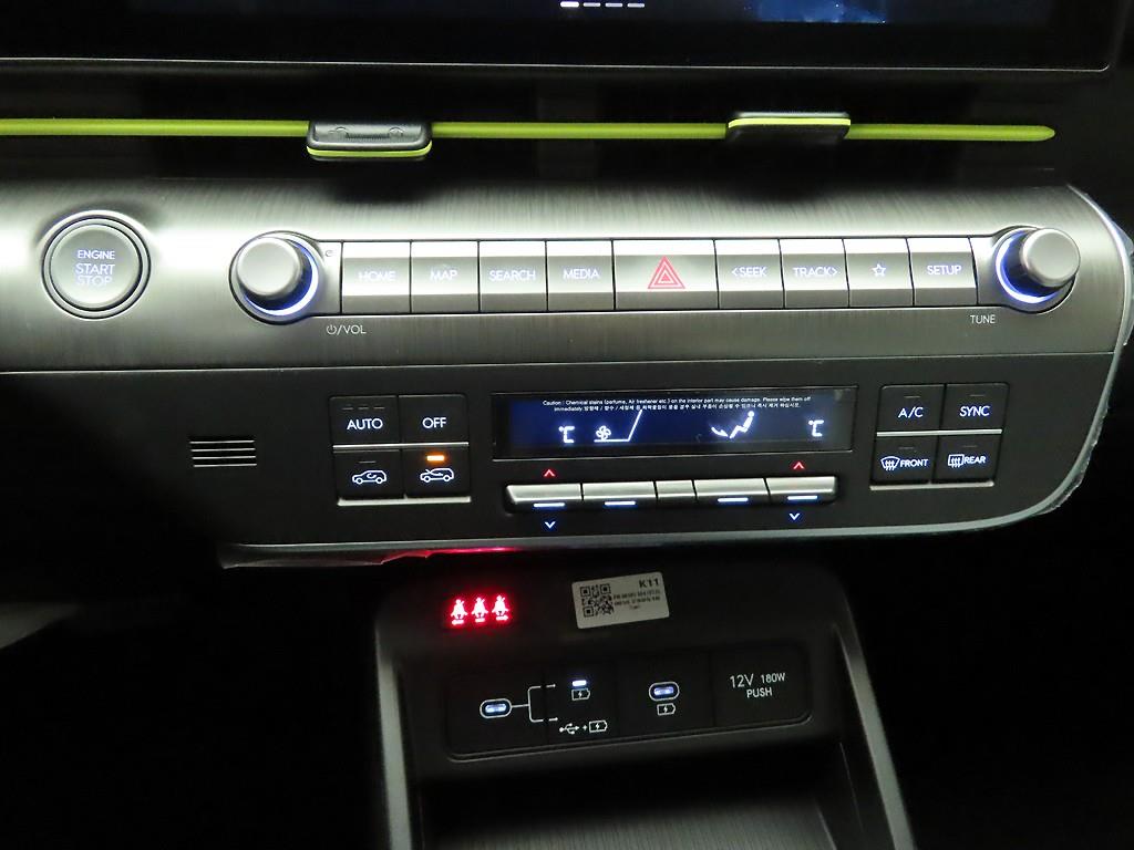 HYUNDAI Kona - Vista 10