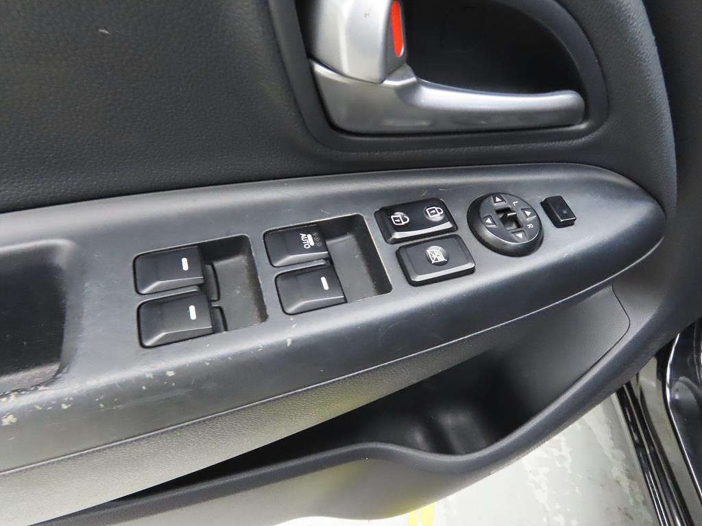 KIA Pride 2012 Negro - Importación desde Corea - HF Imports Iquique - Foto 14