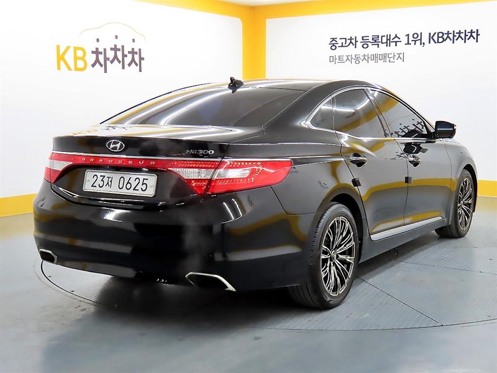 HYUNDAI Grandeur - Vista 4
