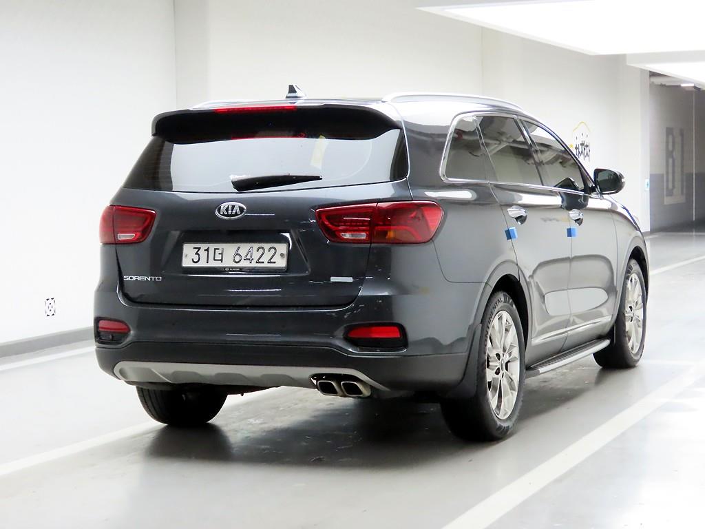 KIA Sorento - Vista 4