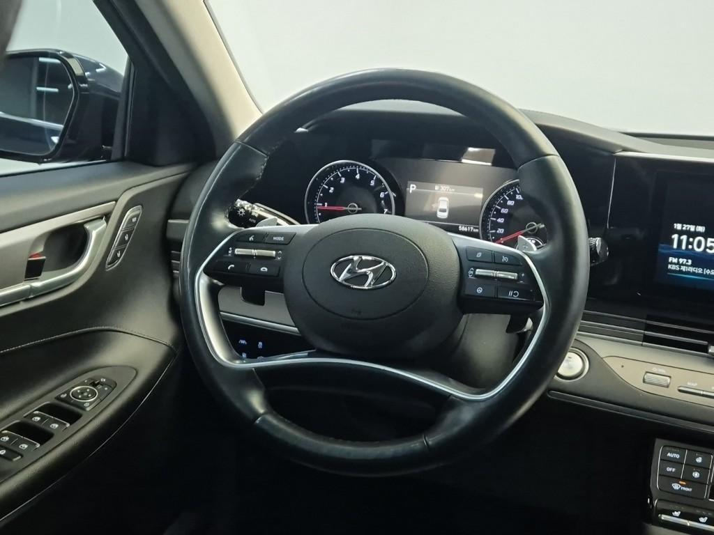 HYUNDAI Grandeur - Vista 9