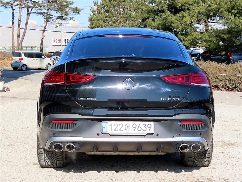 Mercedes Benz GLE Class - Vista 4