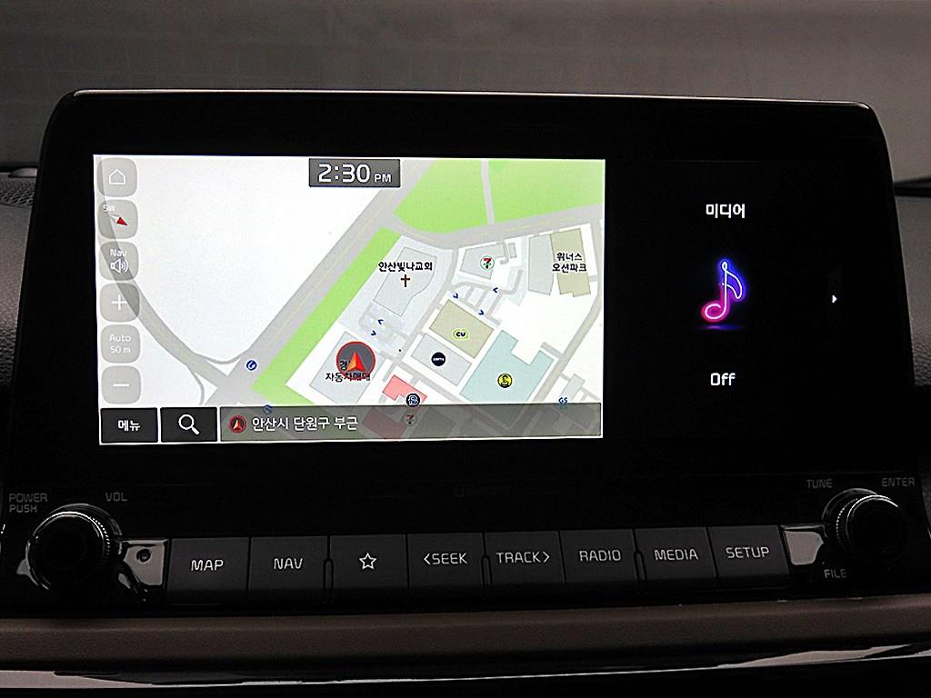 KIA Seltos 2022 Gris - Importación desde Corea - HF Imports Iquique - Foto 13