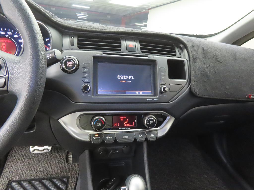 KIA Pride - Vista 10