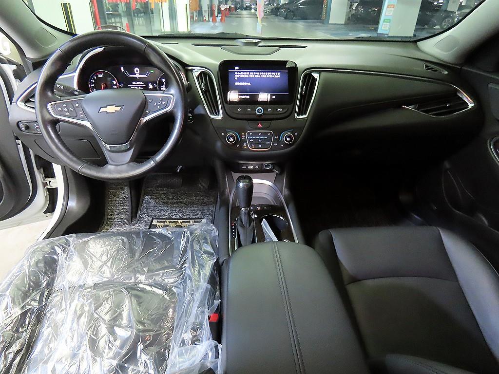 Chevrolet Malibu - Vista 10