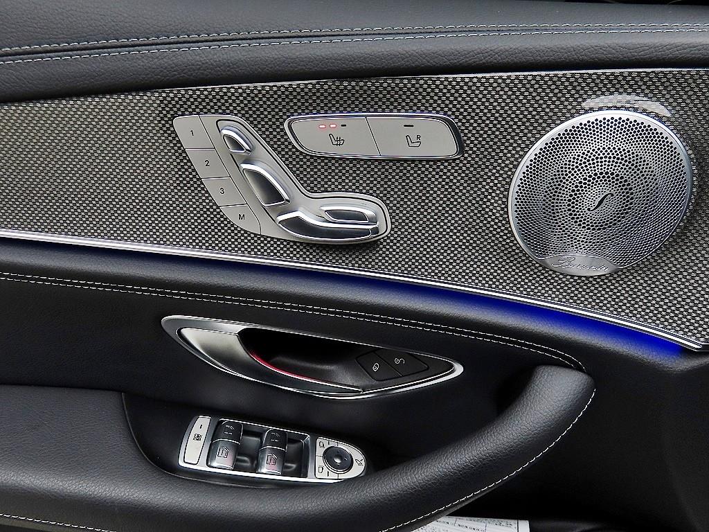 Mercedes Benz E class - Vista 11