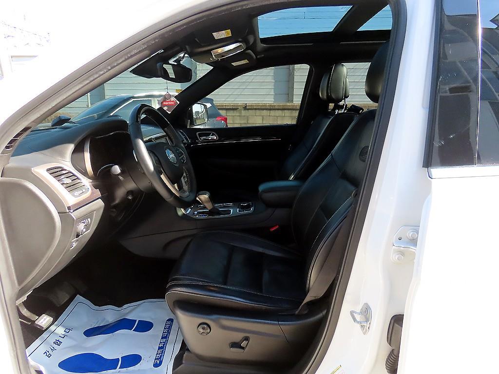 Jeep Cherokee - Vista 5