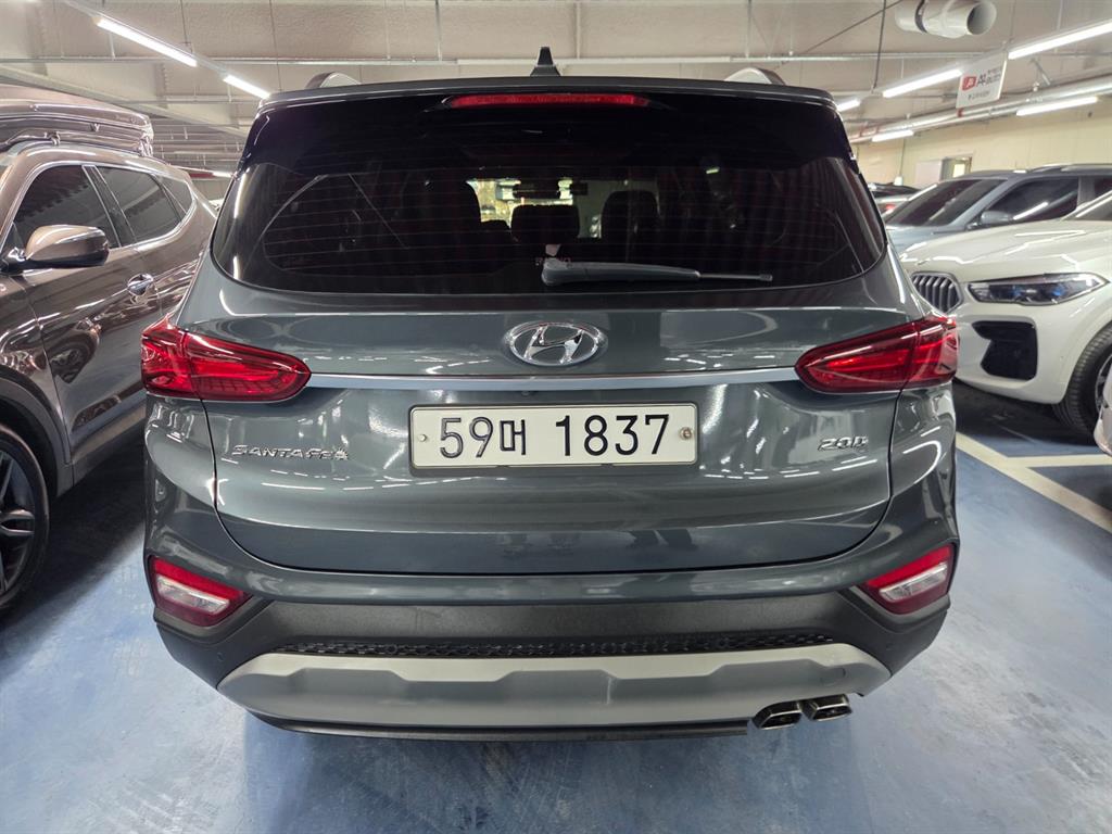 HYUNDAI Santa Fe - Vista 5