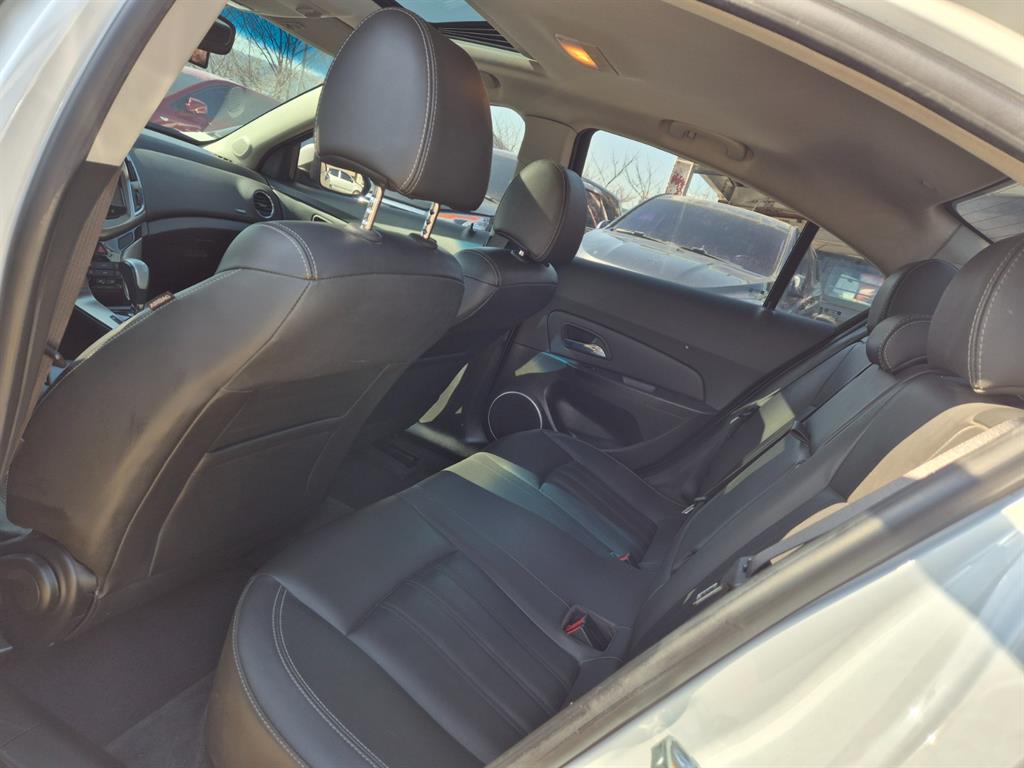 Chevrolet Cruise - Vista 11