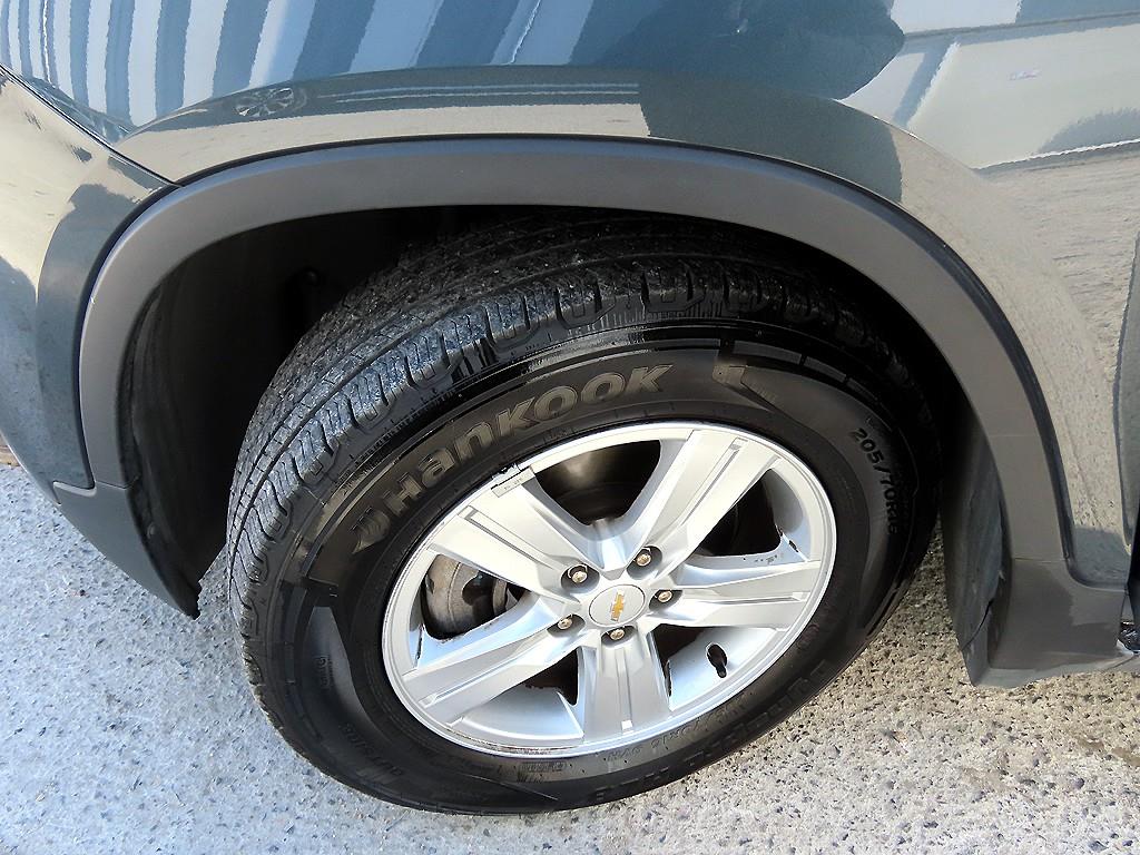 Chevrolet Trax 2021 Gris - Importación desde Corea - HF Imports Iquique - Foto 17