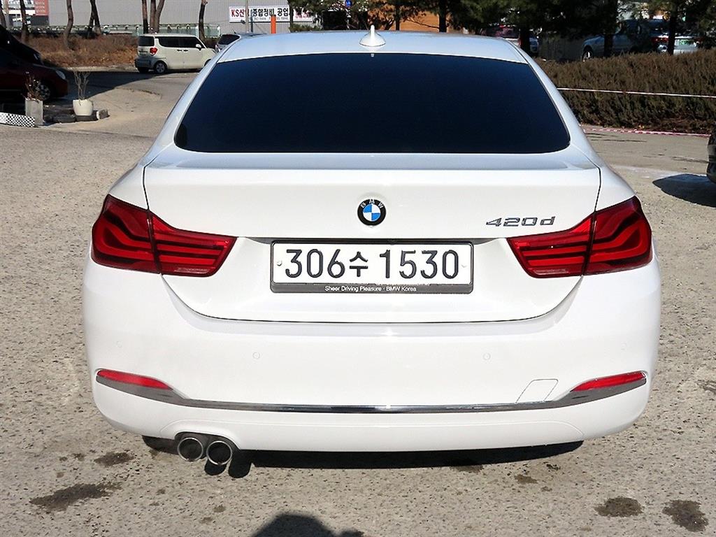 BMW 4 Series - Vista 4