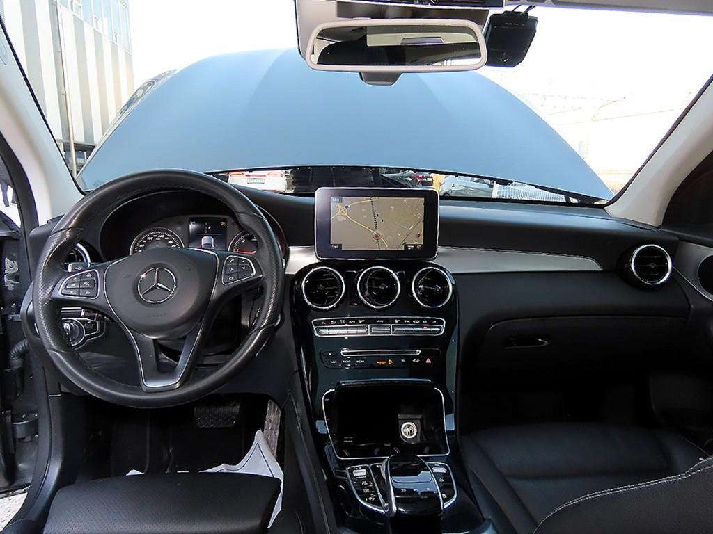 Mercedes Benz GLC Class - Vista 7