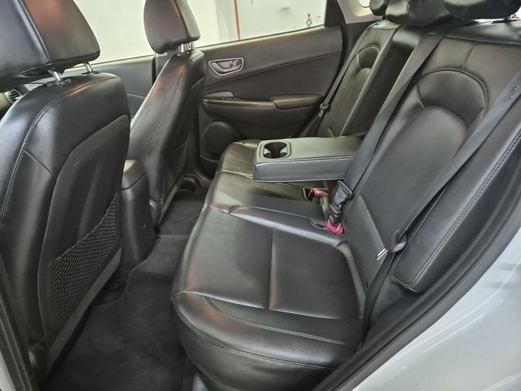 HYUNDAI Kona - Vista 12