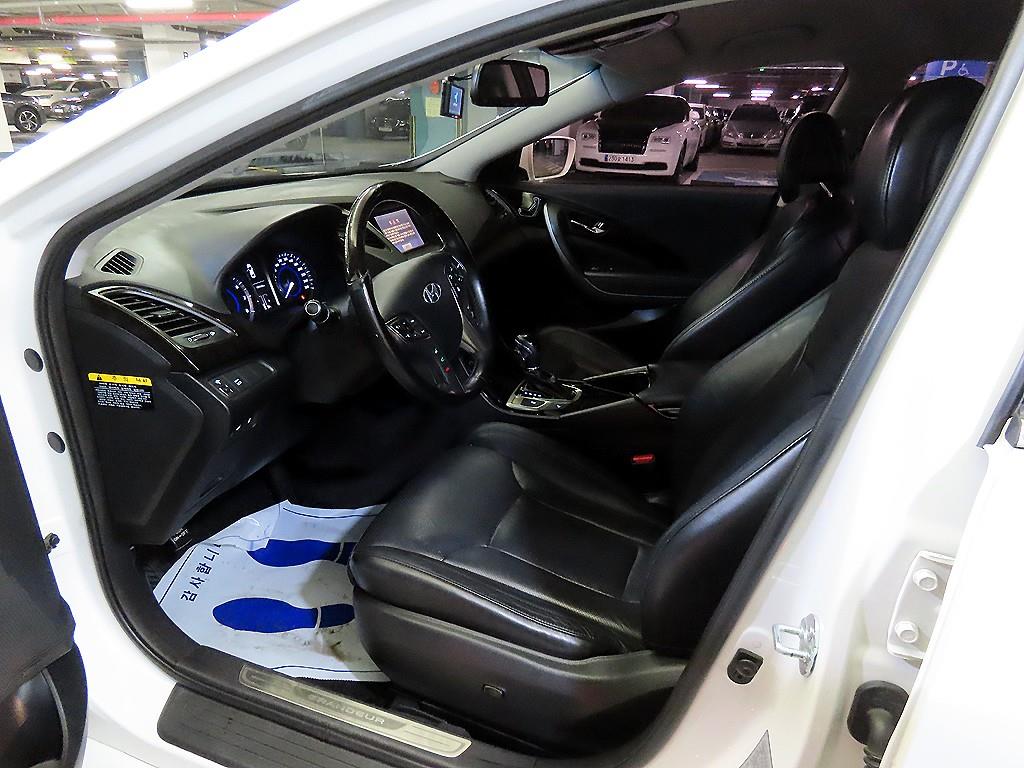 HYUNDAI Grandeur - Vista 6