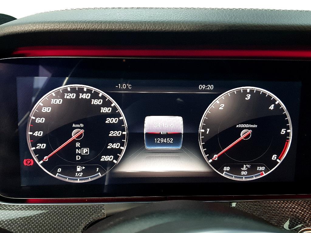 Mercedes Benz CLS Class - Vista 7