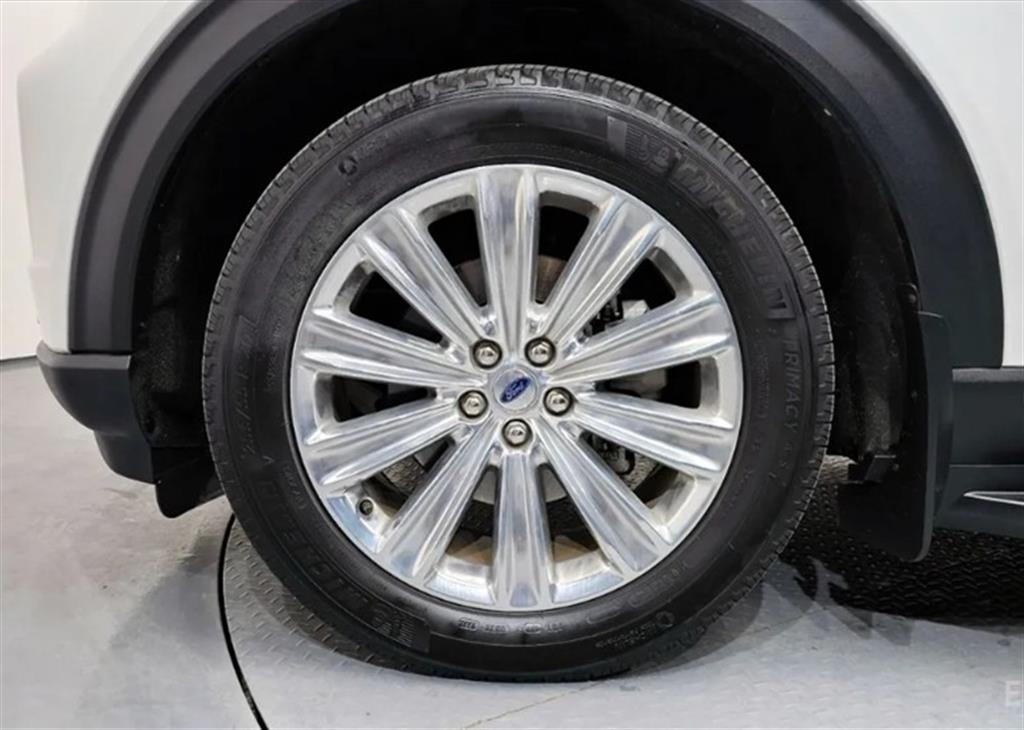 Ford Explorer - Vista 5