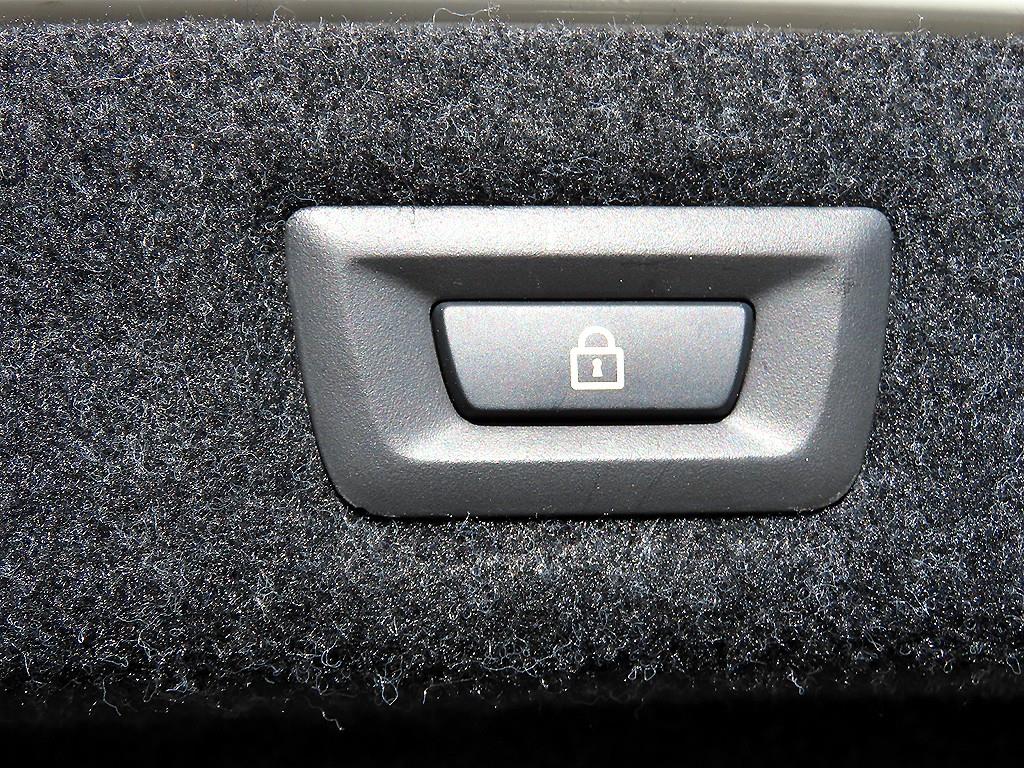 BMW 5 Series 2018 Blanco - Importación desde Corea - HF Imports Iquique - Foto 17