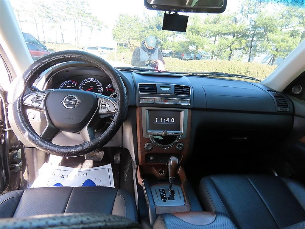 Ssangyong Rexton - Vista 7