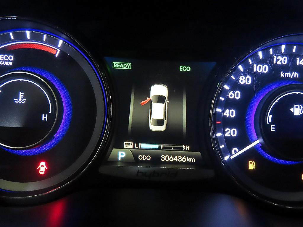 HYUNDAI Grandeur - Vista 9