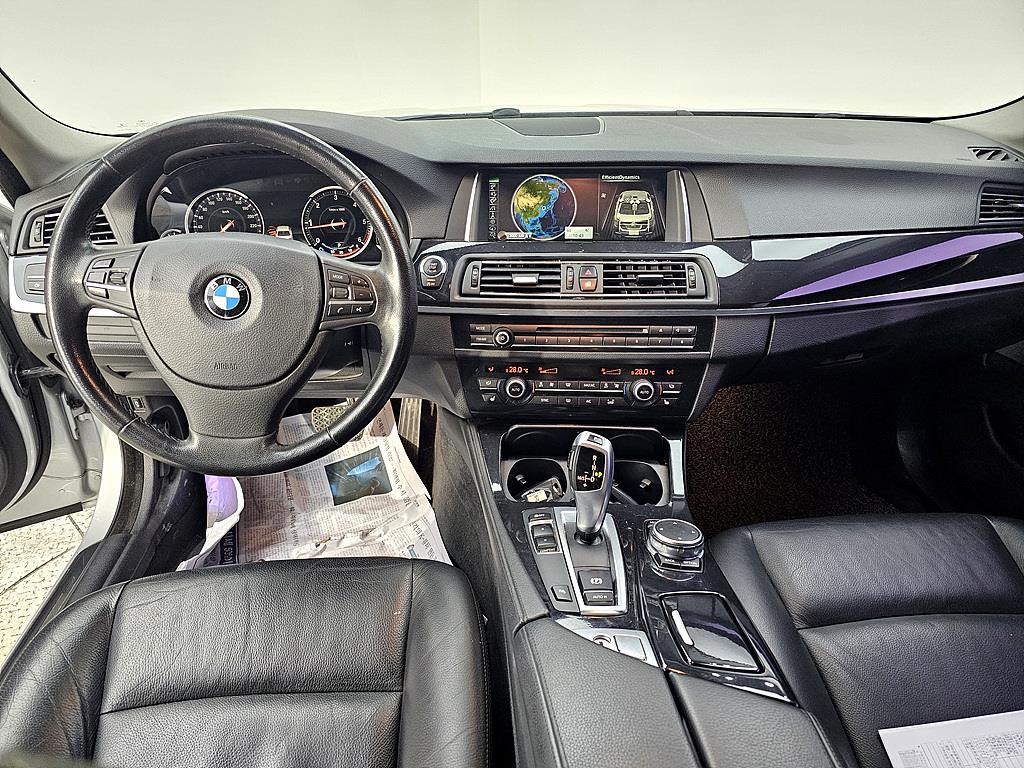 BMW 5 Series - Vista 5