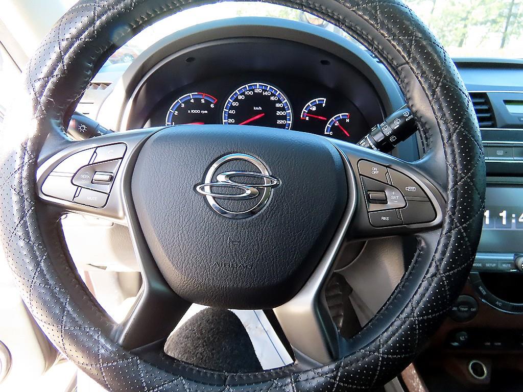 Ssangyong Rexton - Vista 8