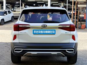KIA Seltos - Vista 6