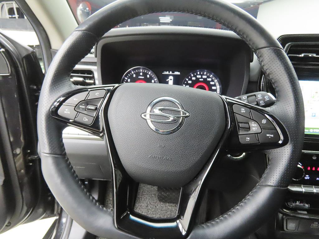 Ssangyong Tivoli - Vista 8