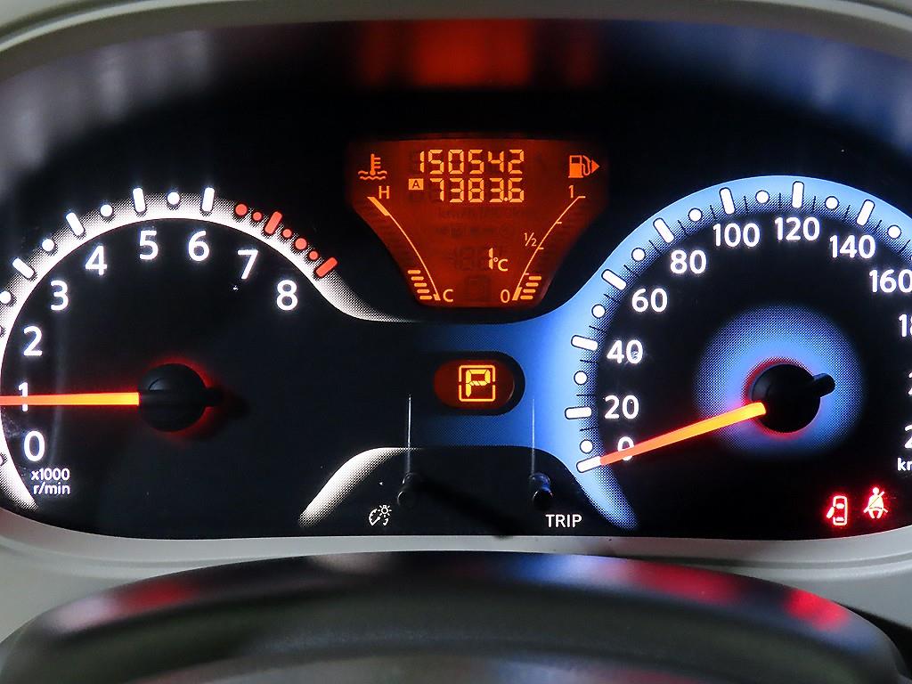 Nissan Cube - Vista 9