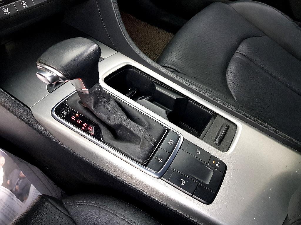 KIA K5 2017 Negro - Importación desde Corea - HF Imports Iquique - Foto 17