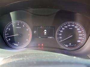 HYUNDAI Genesis - Vista 12