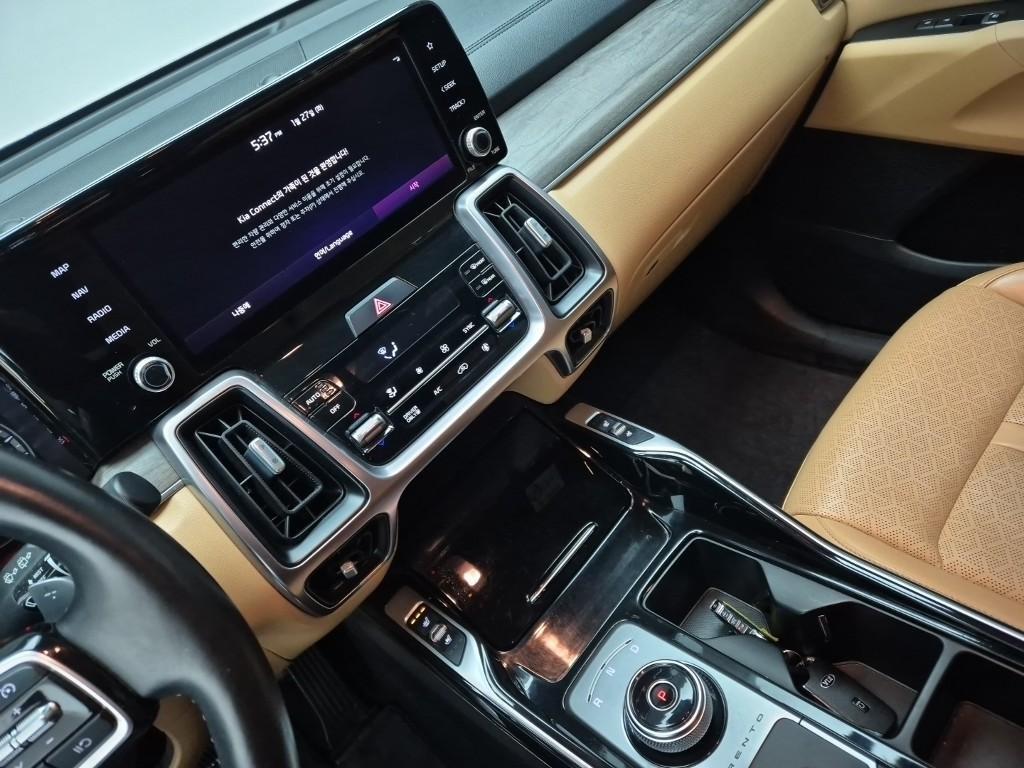 KIA Sorento - Vista 9