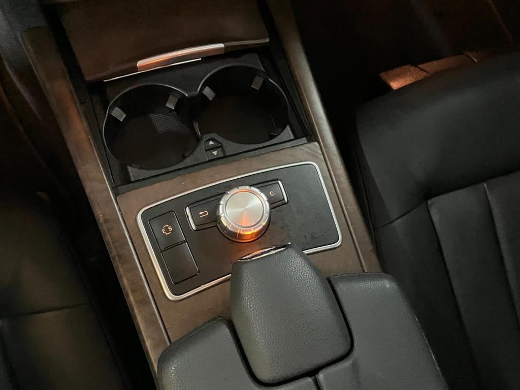 Mercedes Benz E class - Vista 12