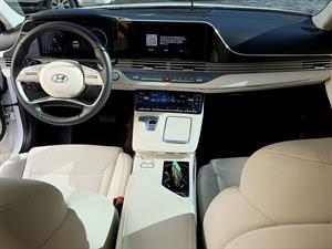 HYUNDAI Grandeur - Vista 10