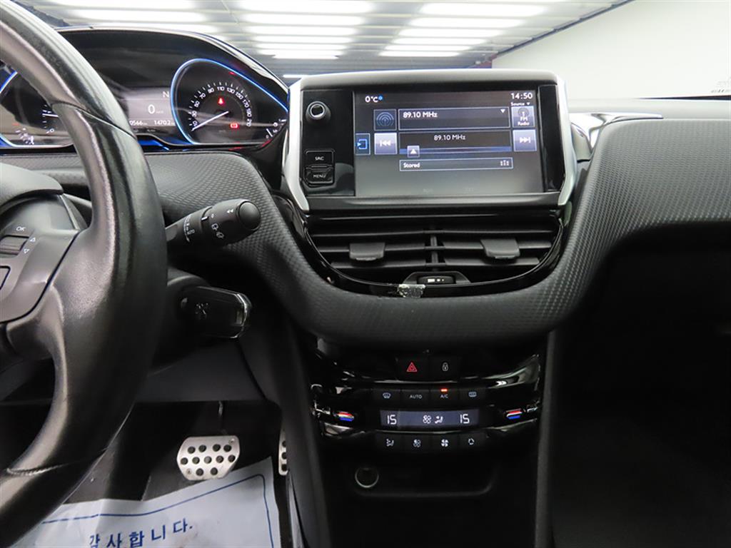 Peugeot 2008 - Vista 10