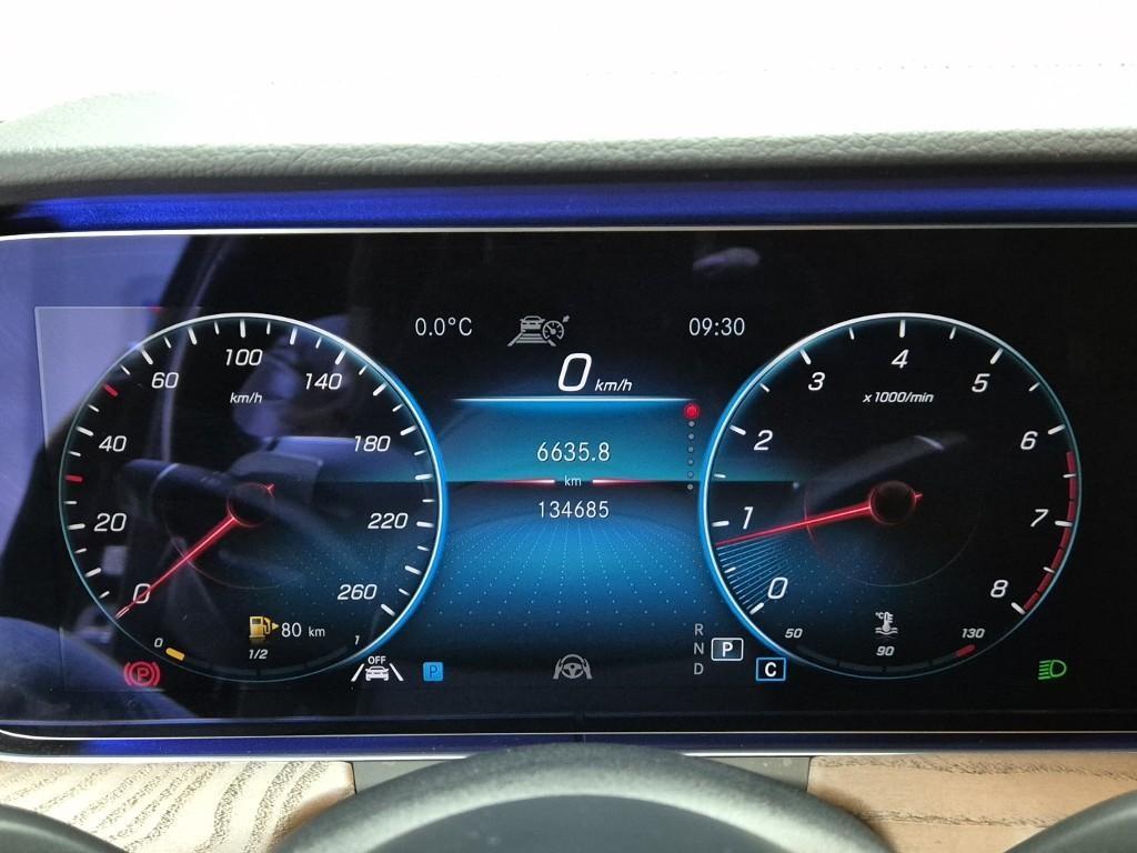 Mercedes Benz E class - Vista 6