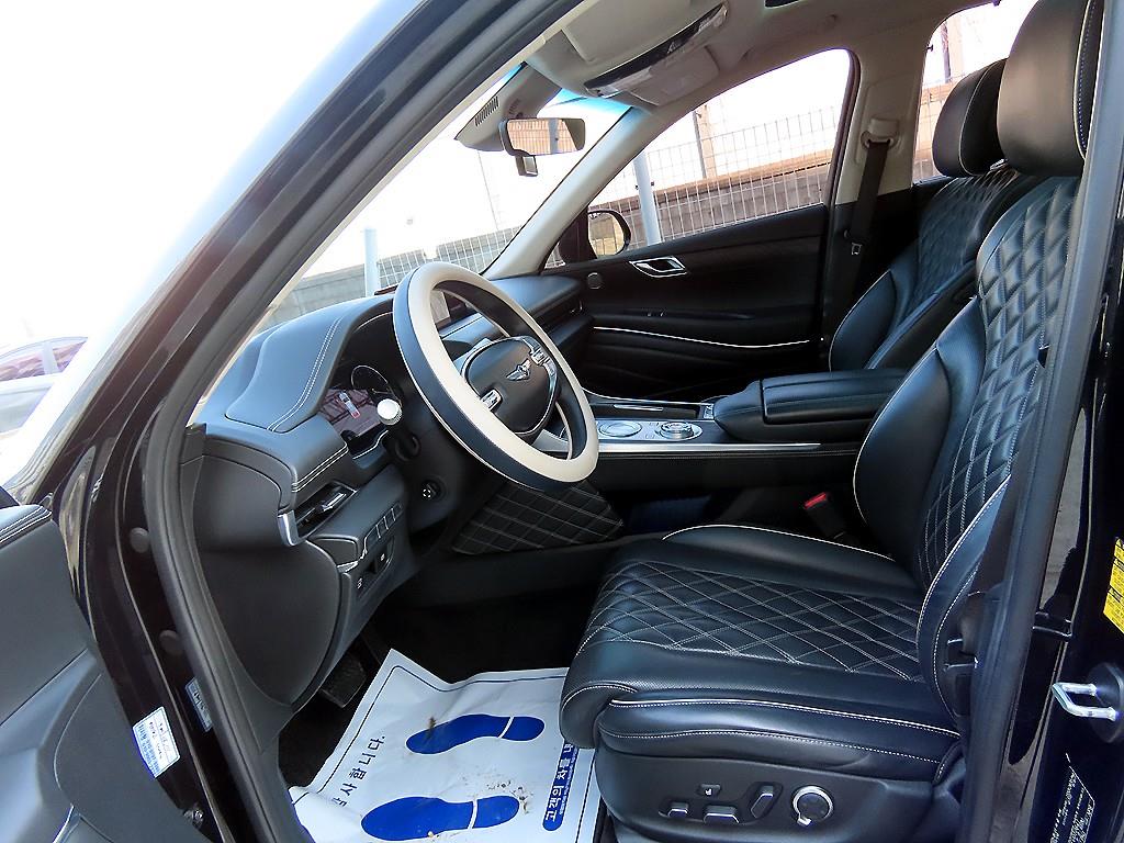 Genesis GV80 - Vista 5