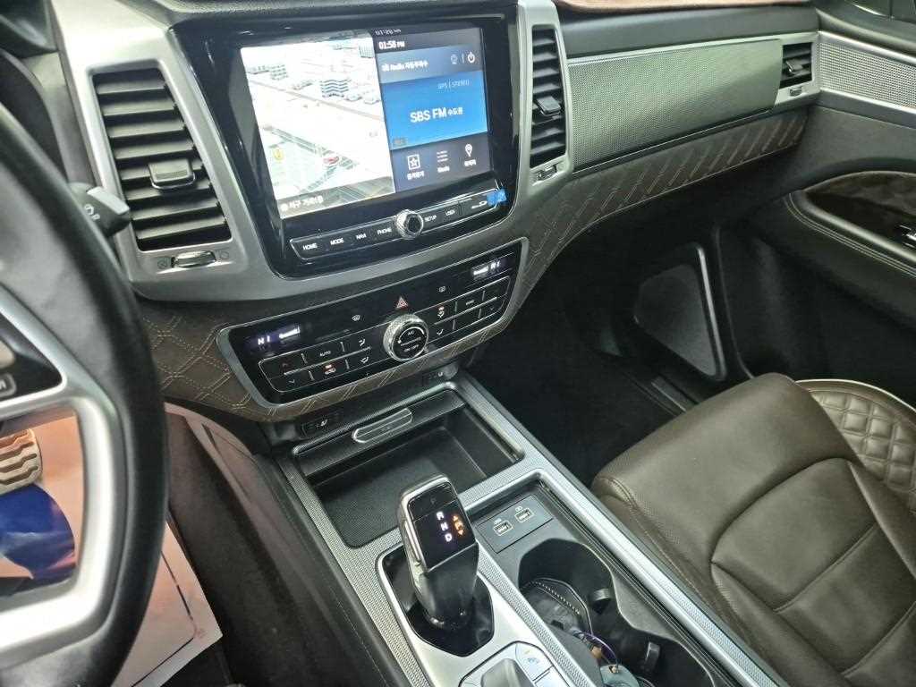 Ssangyong Rexton - Vista 10